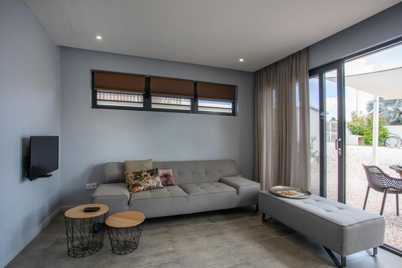 Indigo Apartments & Suites - 'Adults Only' Jan Thiel Dış mekan fotoğraf